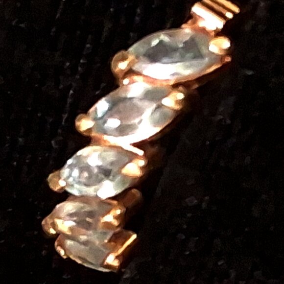 18K Yellow Gold Ring with 5 Marquise Cut either Blue Topaz or Aquamarine Stones - Picture 5 of 10